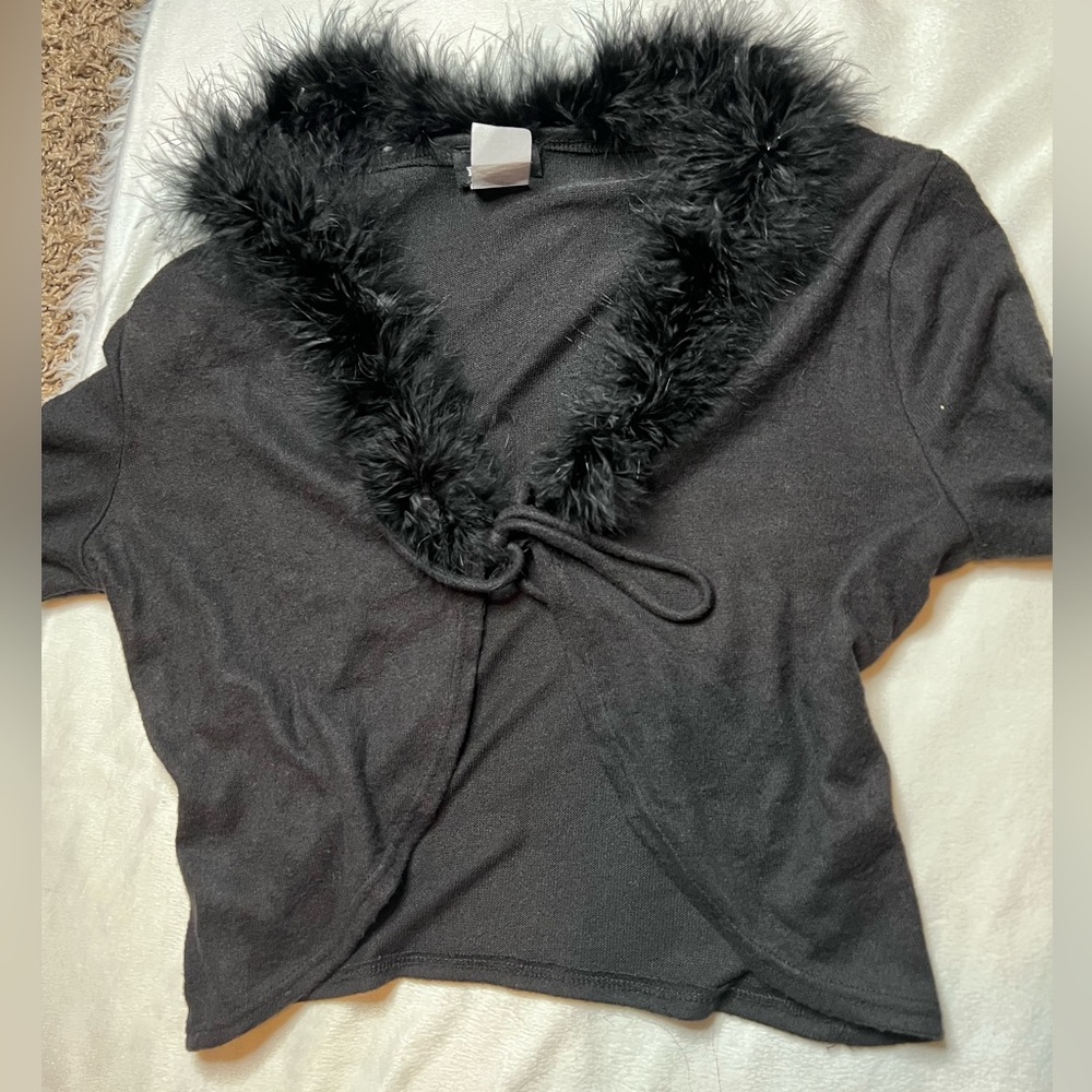 black fuzzy top